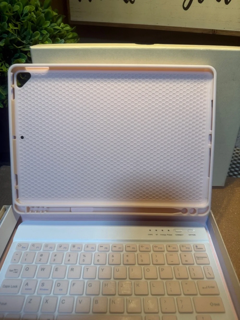 Pink Bluetooth Keyboard Case for Tablet (NWT)